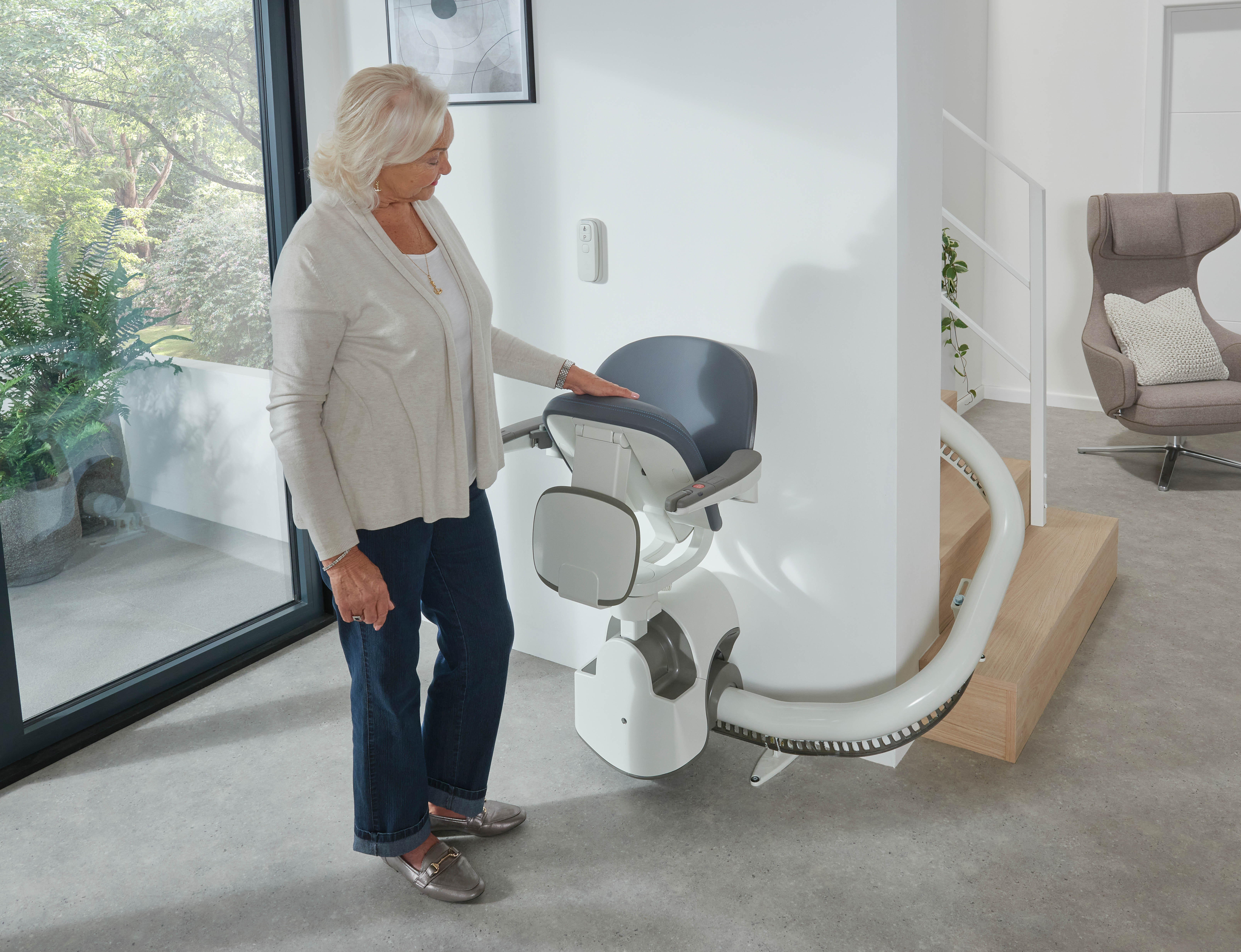 Flow X Curved Stairlift
